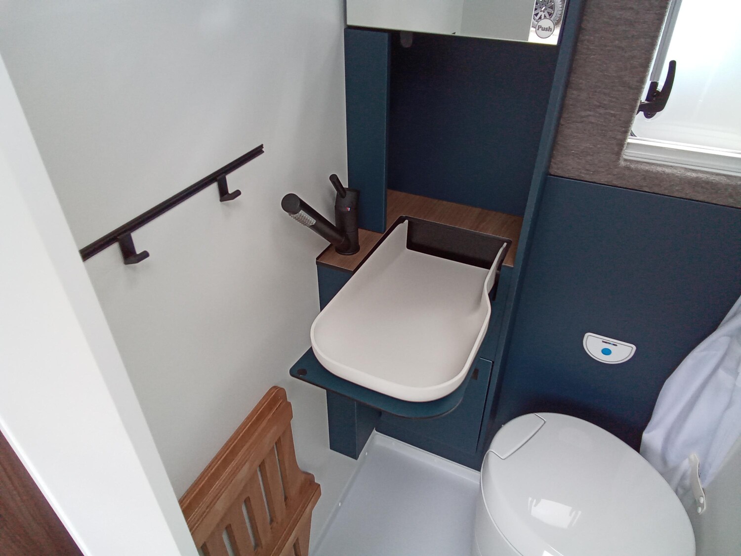 Hymer Eriba Car 602 - Bild 15 Hymer Eriba Car 602 - Vorschaubild - Bild 15