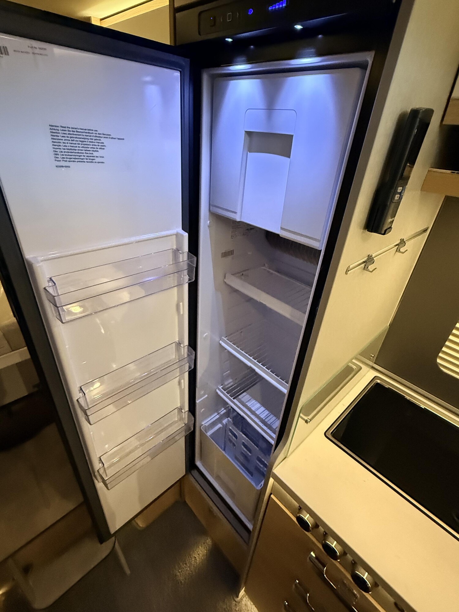 Hymer B-Klasse MC I BlackLine 600 - Bild 12 Hymer B-Klasse MC I BlackLine 600 - Vorschaubild - Bild 12
