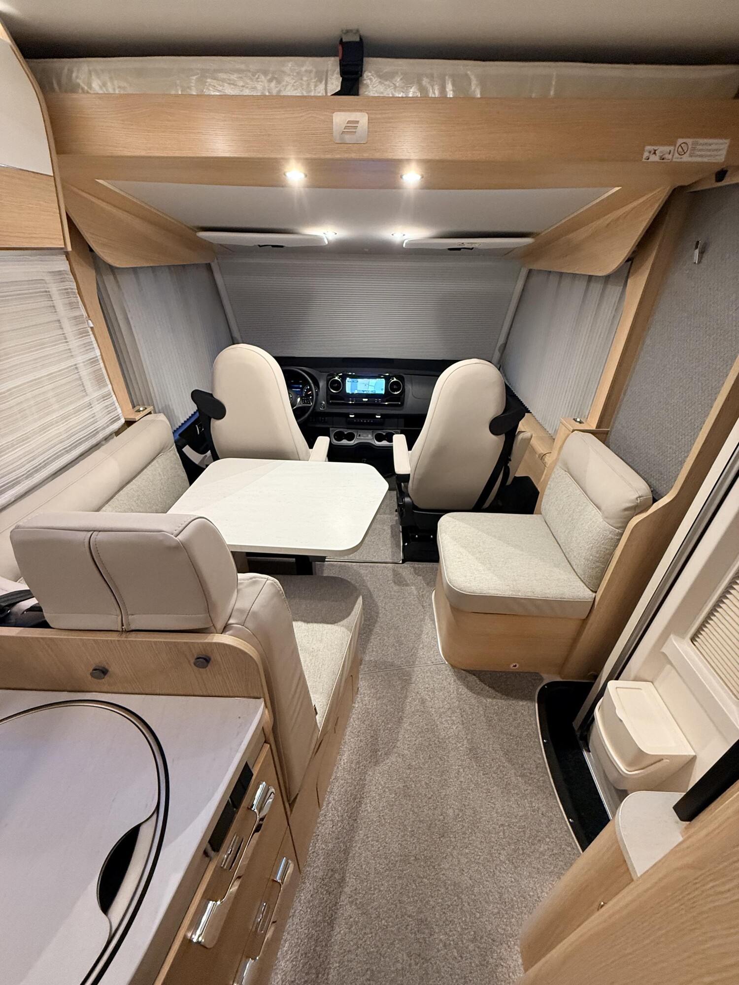 Hymer B-Klasse MC I BlackLine 600 - Bild 18 Hymer B-Klasse MC I BlackLine 600 - Vorschaubild - Bild 18