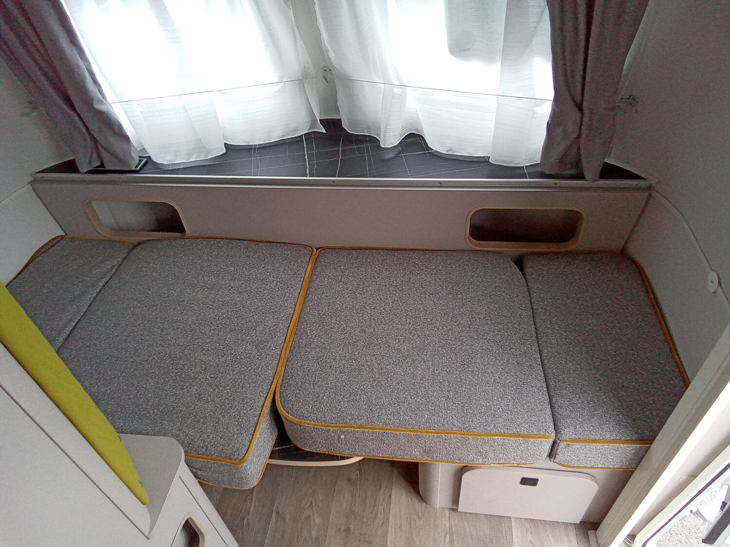 Hymer Eriba Touring 430 - Bild 7 Hymer Eriba Touring 430 - Vorschaubild - Bild 7