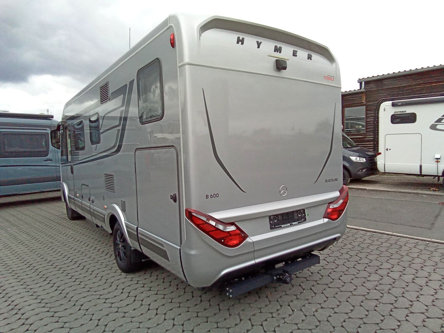 Hymer B-Klasse MC I BlackLine 600 - Bild 5 Hymer B-Klasse MC I BlackLine 600 - Vorschaubild - Bild 5