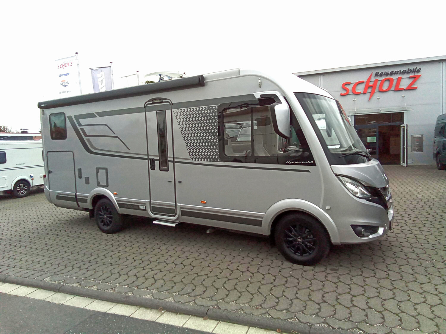 Hymer B-Klasse MC I BlackLine 600 Hymer B-Klasse MC I BlackLine 600 - Vorschaubild
