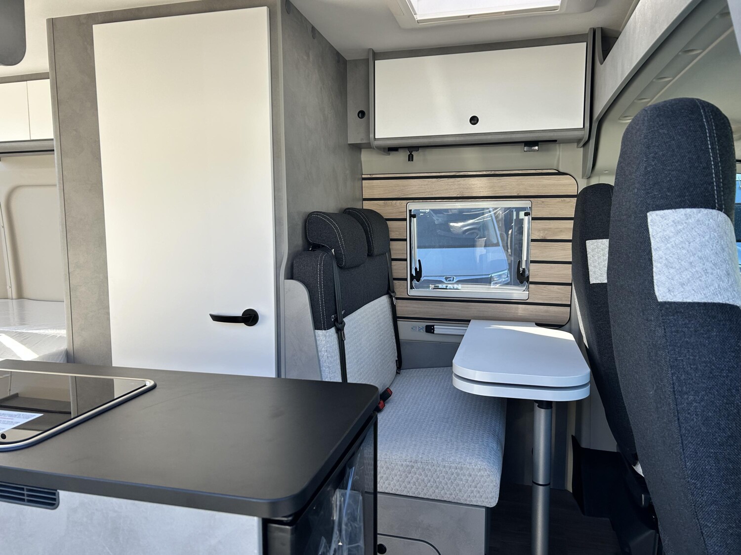 Crosscamp ADVTR Peugeot 5.4 DF - Bild 5 Crosscamp ADVTR Peugeot 5.4 DF - Vorschaubild - Bild 5