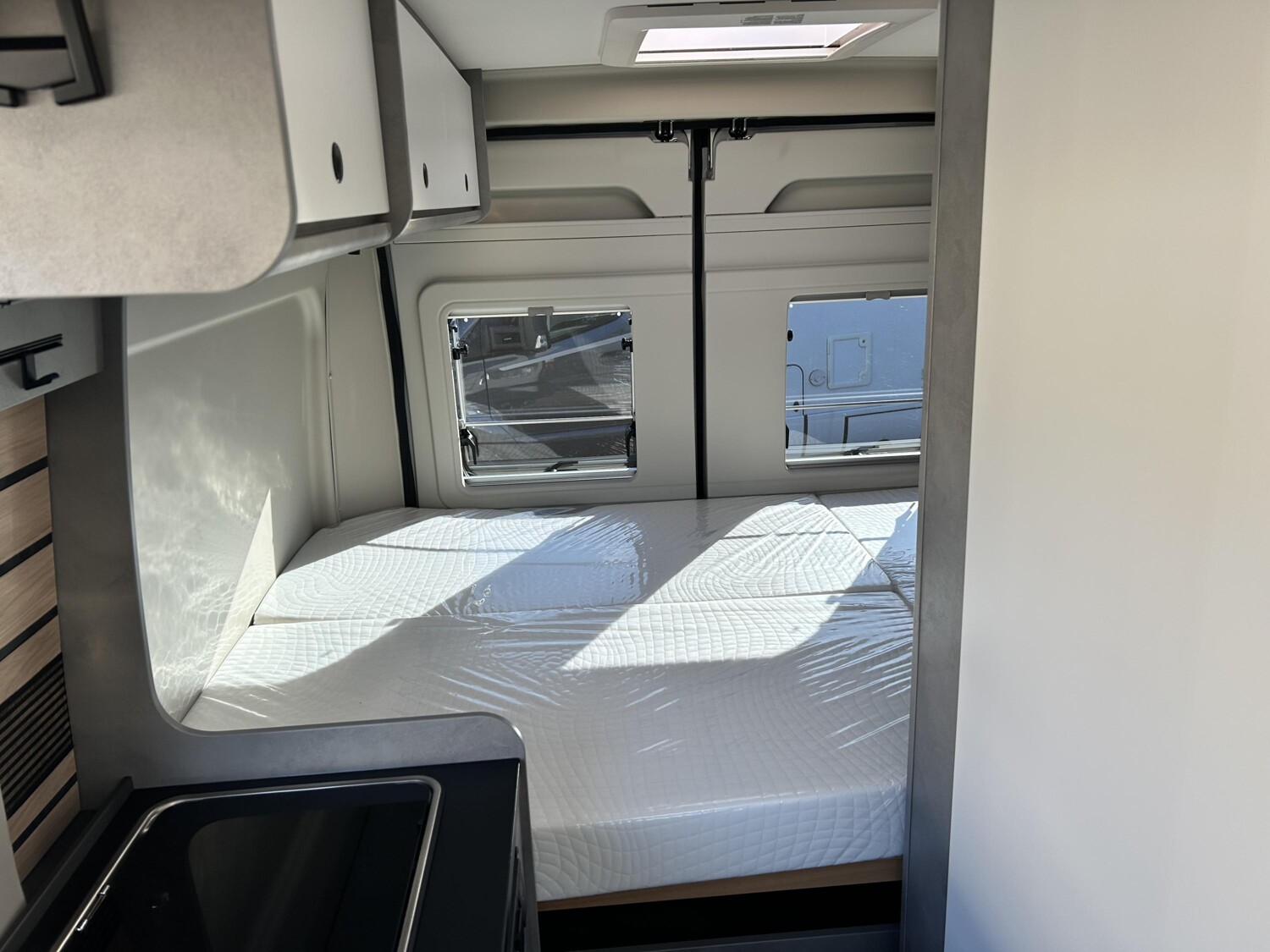 Crosscamp ADVTR Peugeot 5.4 DF - Bild 8 Crosscamp ADVTR Peugeot 5.4 DF - Vorschaubild - Bild 8