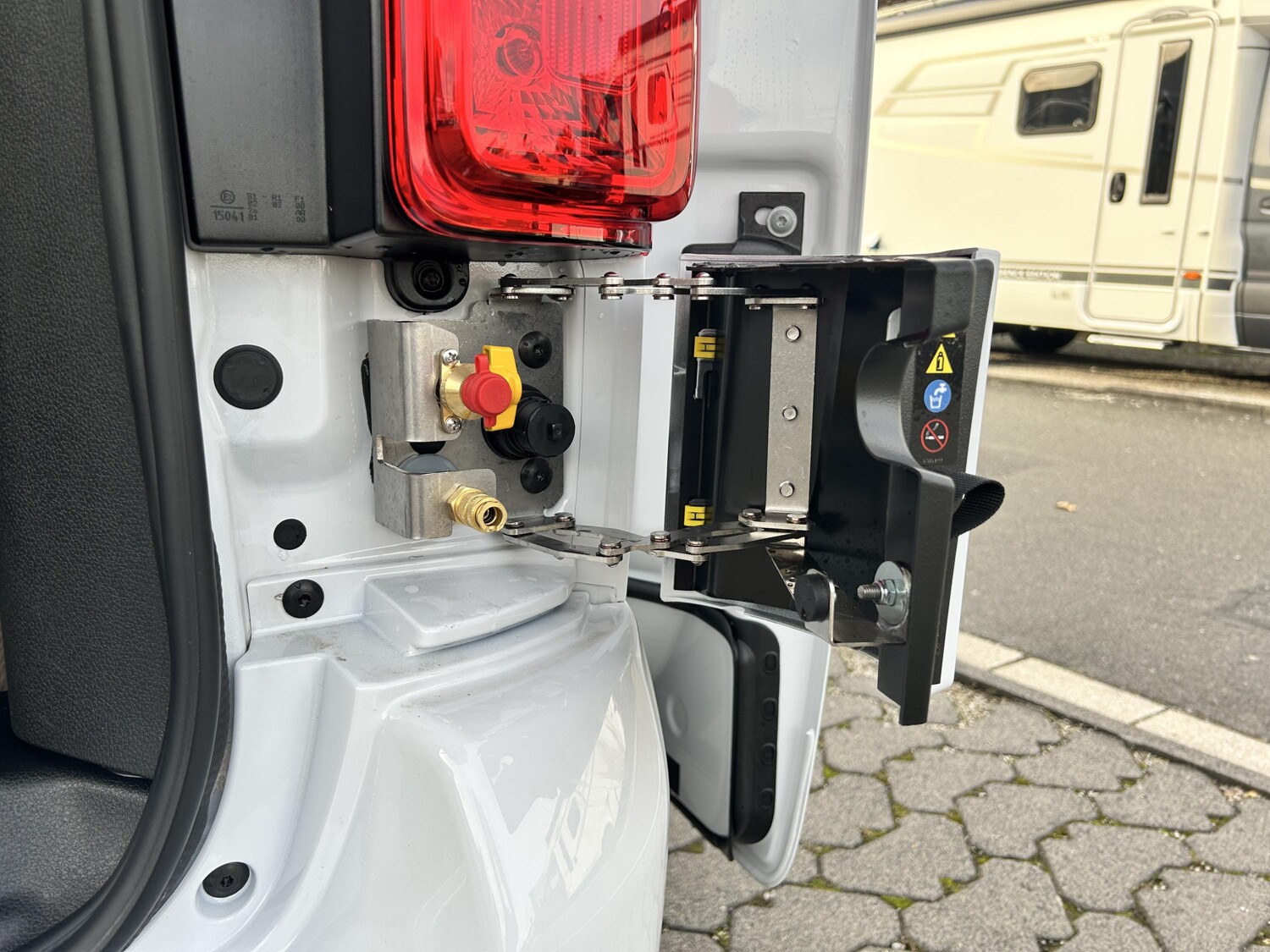 Crosscamp EXPLR Opel 5.0 F - Bild 16 Crosscamp EXPLR Opel 5.0 F - Vorschaubild - Bild 16