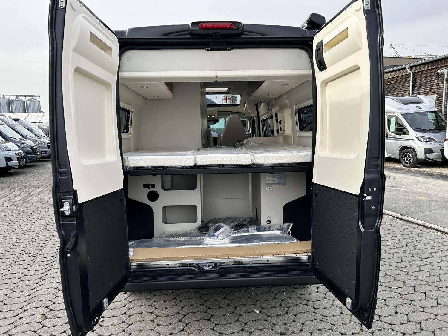 Westfalia Columbus 600 E 180 PS*Aut* - Bild 14 Westfalia Columbus 600 E 180 PS*Aut* - Vorschaubild - Bild 14