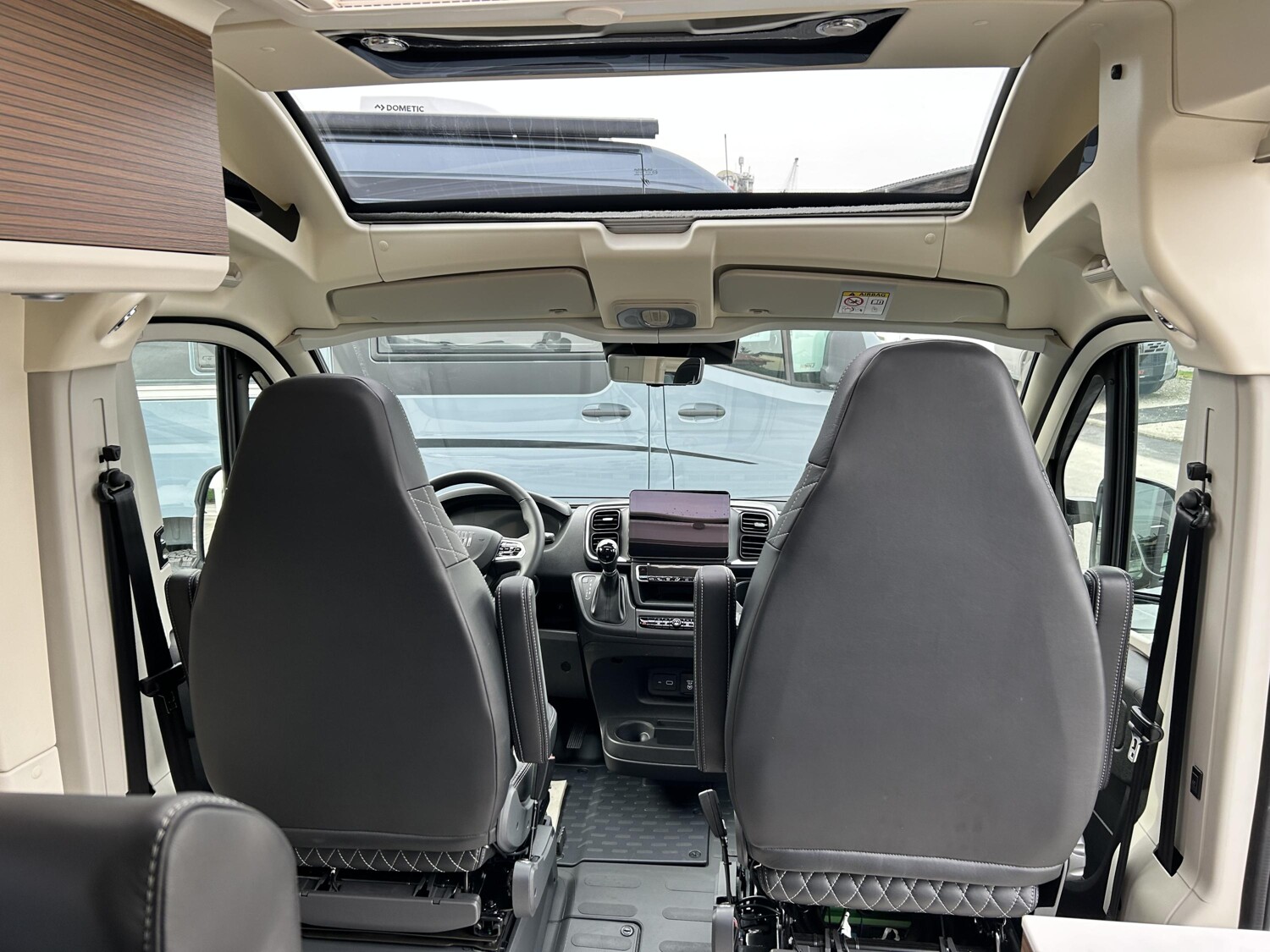 Westfalia Columbus 600 E 180 PS*Aut* - Bild 14 Westfalia Columbus 600 E 180 PS*Aut* - Vorschaubild - Bild 14