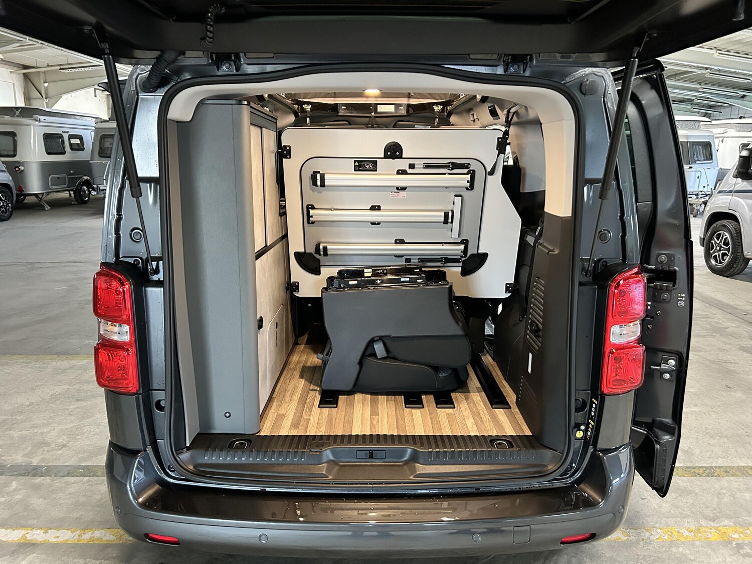 Crosscamp EXPLR Opel 5.0 F - Bild 14 Crosscamp EXPLR Opel 5.0 F - Vorschaubild - Bild 14