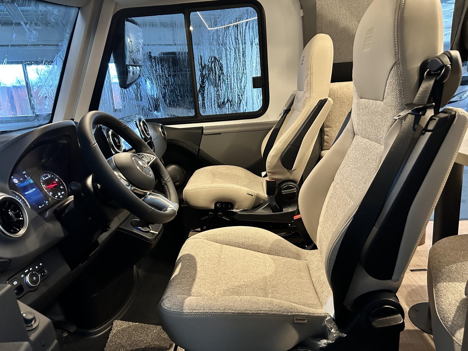 Hymer B-Klasse MC I 680 - Bild 3 Hymer B-Klasse MC I 680 - Vorschaubild - Bild 3