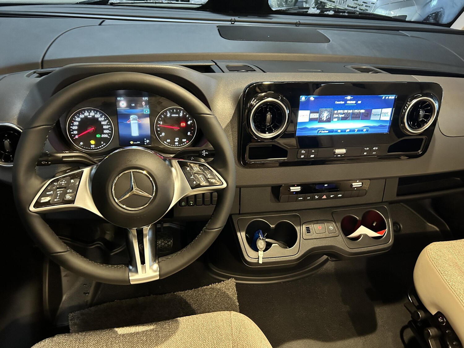 Hymer B-Klasse MC I 680 - Bild 4 Hymer B-Klasse MC I 680 - Vorschaubild - Bild 4