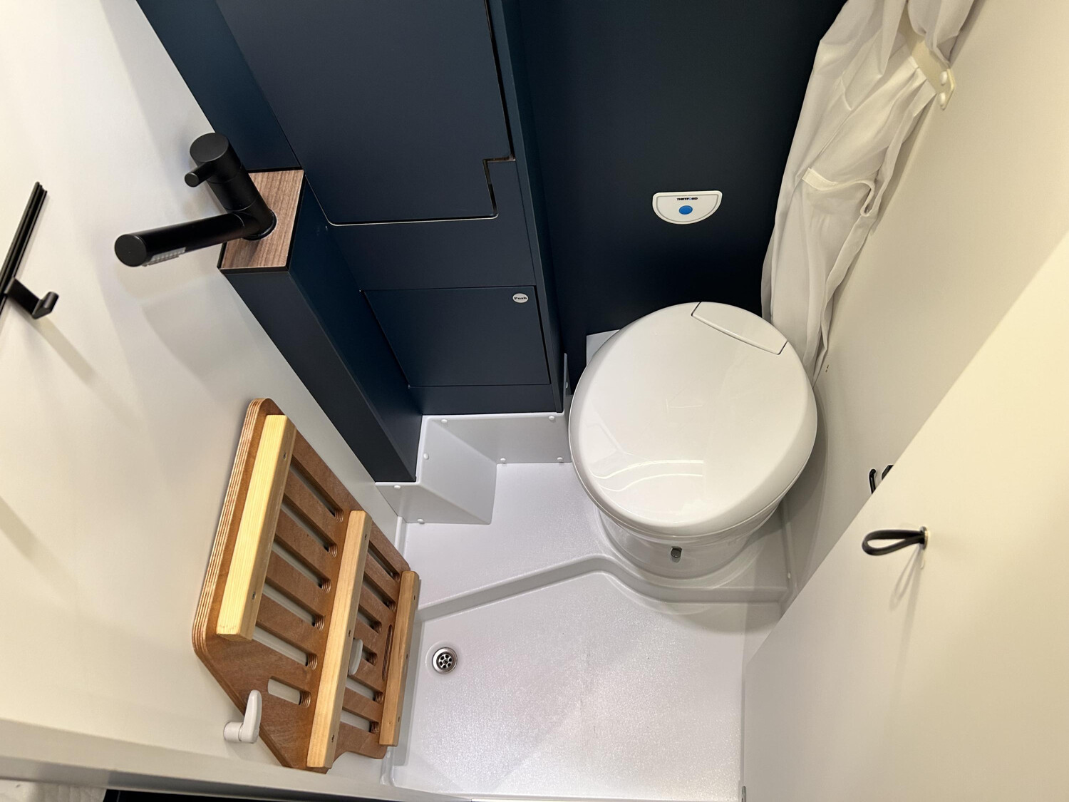 Hymer Eriba Car 600 - Bild 15 Hymer Eriba Car 600 - Vorschaubild - Bild 15