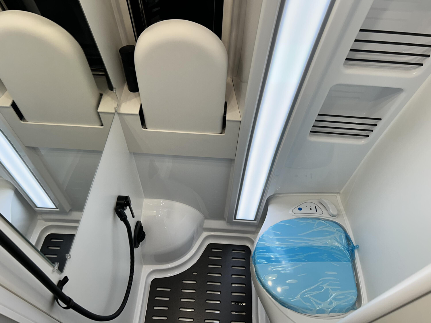 Westfalia James Cook 600 D Premium - Bild 13 Westfalia James Cook 600 D Premium - Vorschaubild - Bild 13