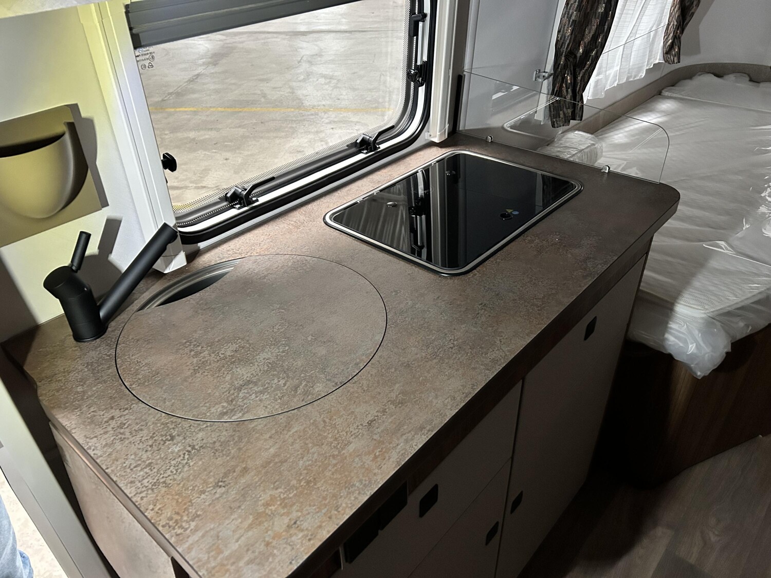 Hymer Eriba Touring 642 - Bild 8 Hymer Eriba Touring 642 - Vorschaubild - Bild 8