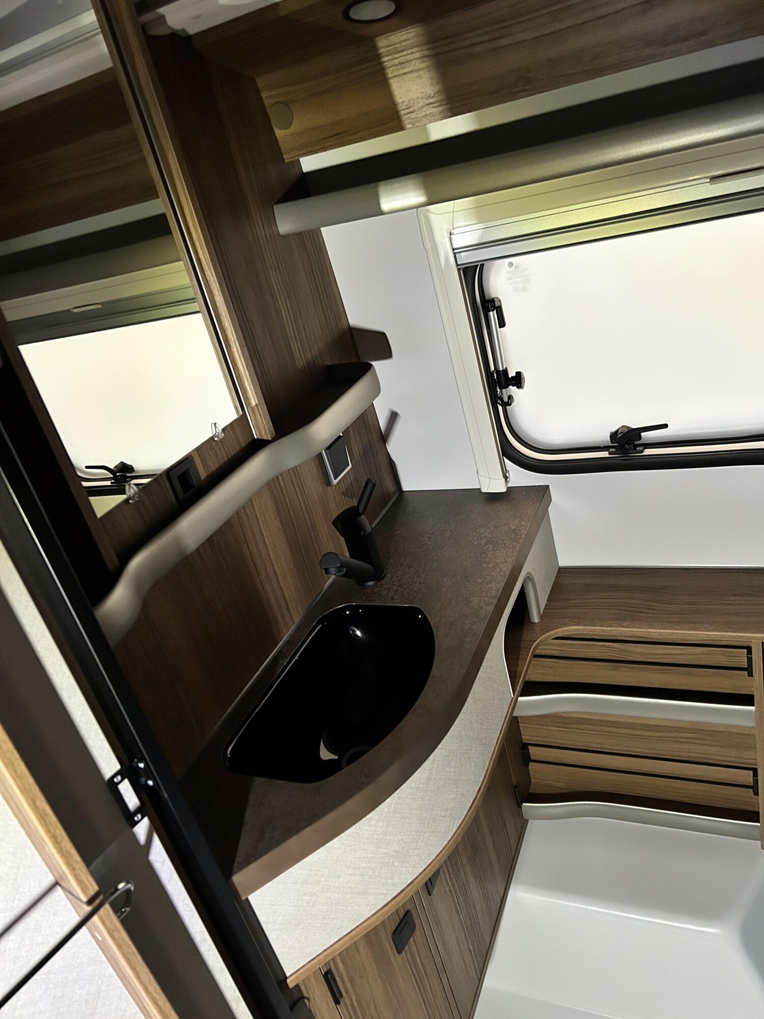 Hymer Eriba Touring 642 - Bild 11 Hymer Eriba Touring 642 - Vorschaubild - Bild 11