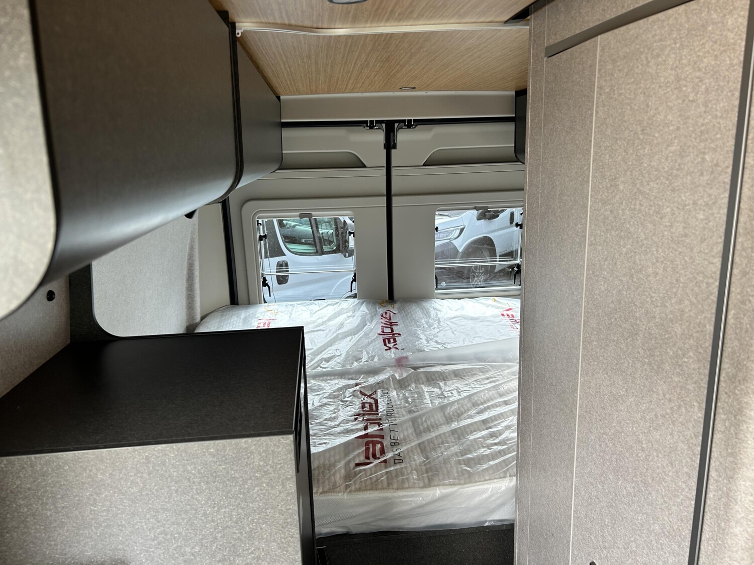 Hymer Redwood 600 - Bild 10 Hymer Redwood 600 - Vorschaubild - Bild 10