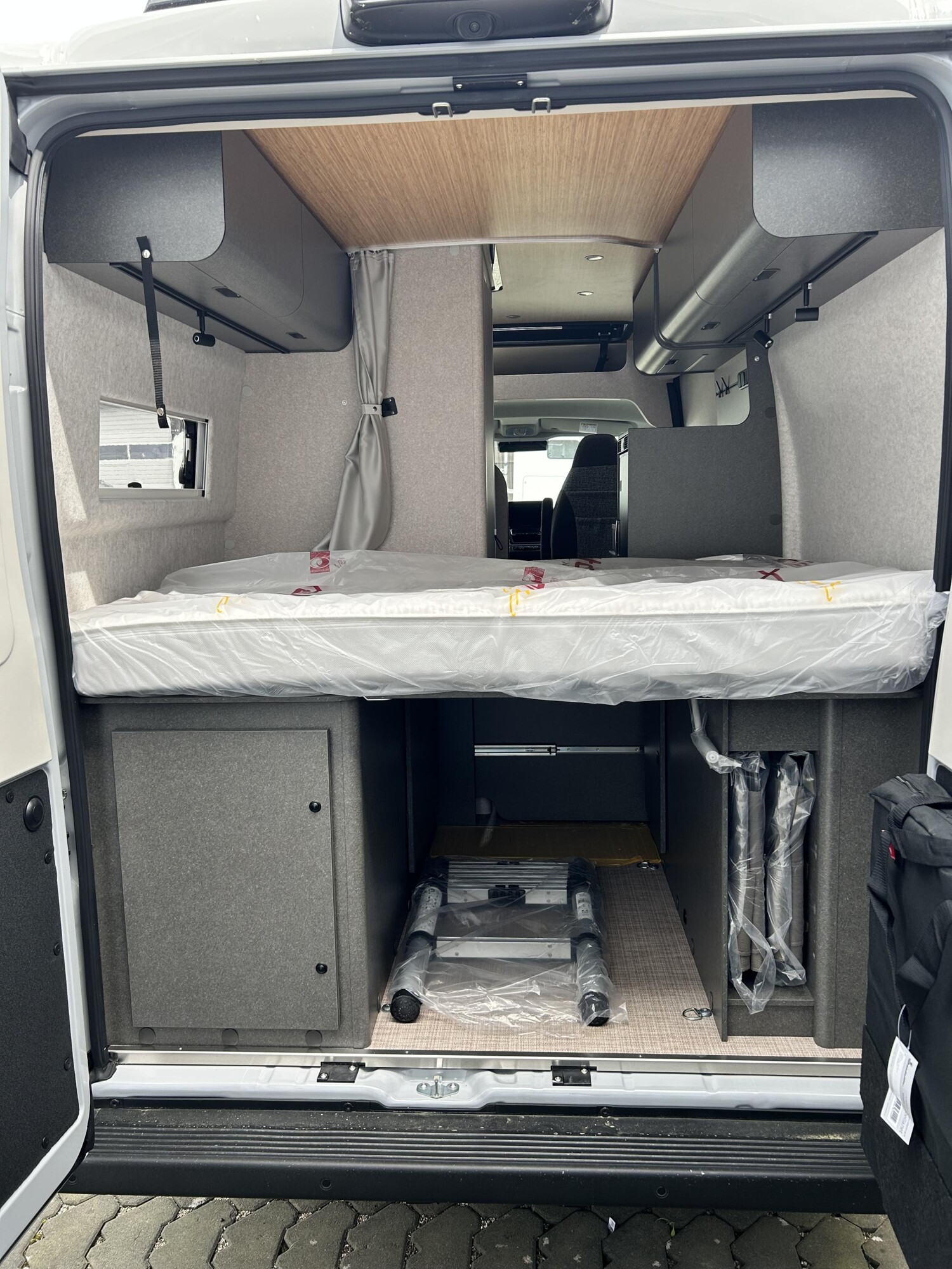 Hymer Redwood 600 - Bild 14 Hymer Redwood 600 - Vorschaubild - Bild 14