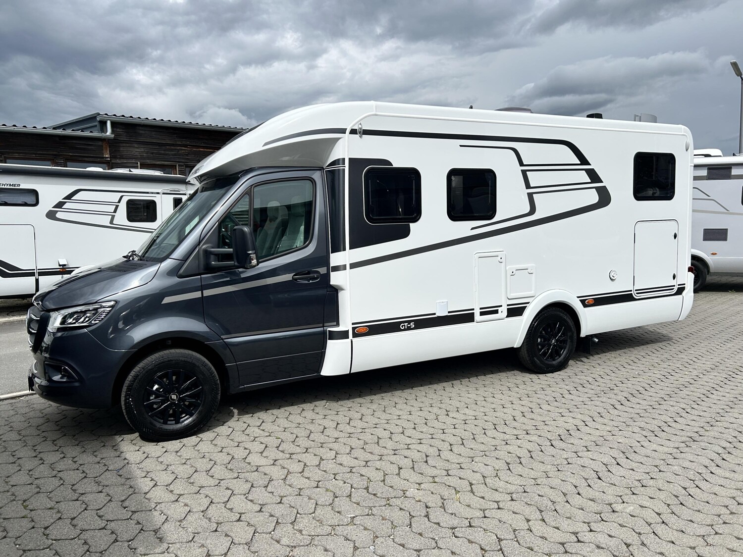 Hymer GT-S 685 - Bild 2 Hymer GT-S 685 - Vorschaubild - Bild 2
