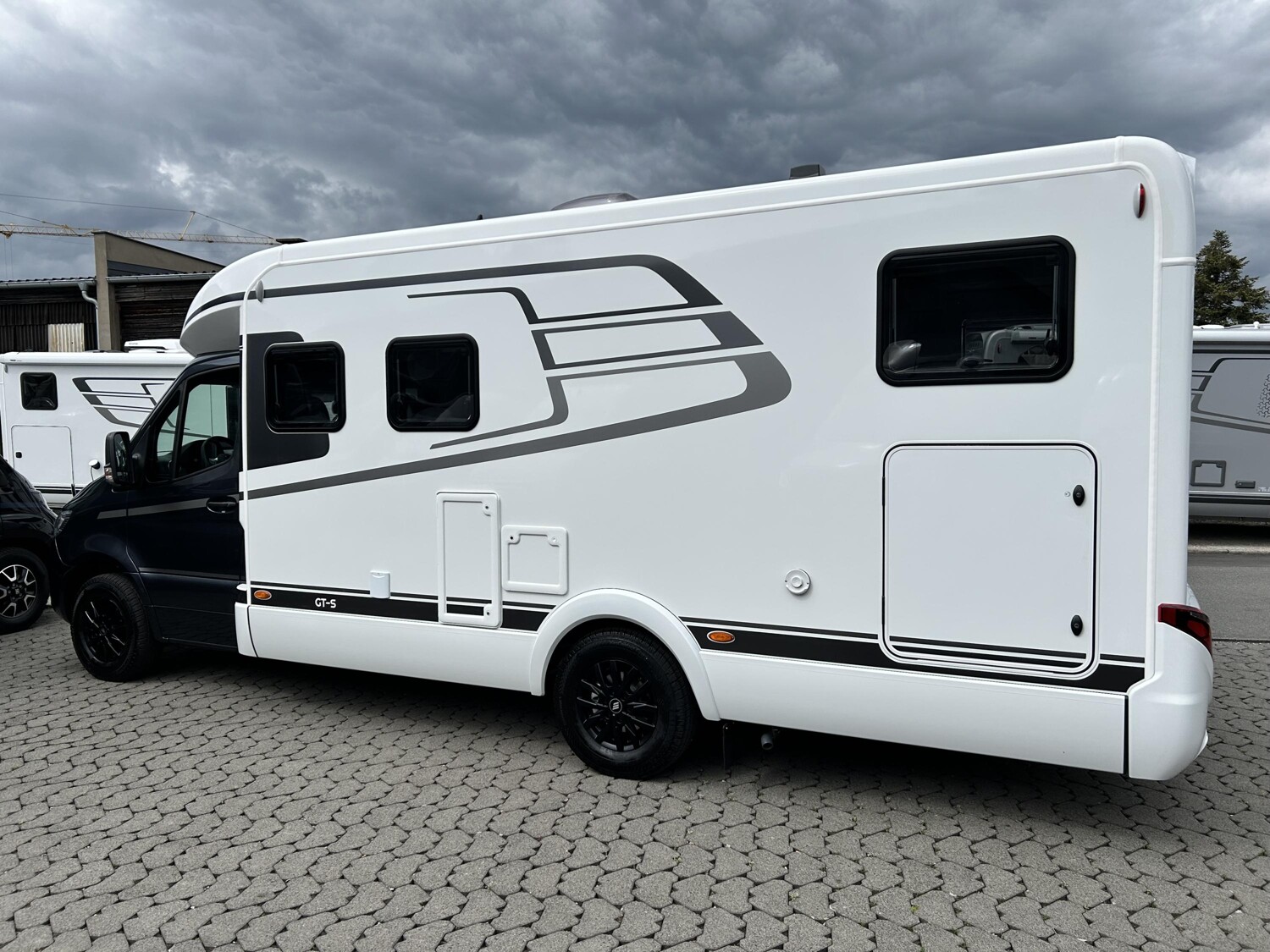 Hymer GT-S 685 - Bild 16 Hymer GT-S 685 - Vorschaubild - Bild 16