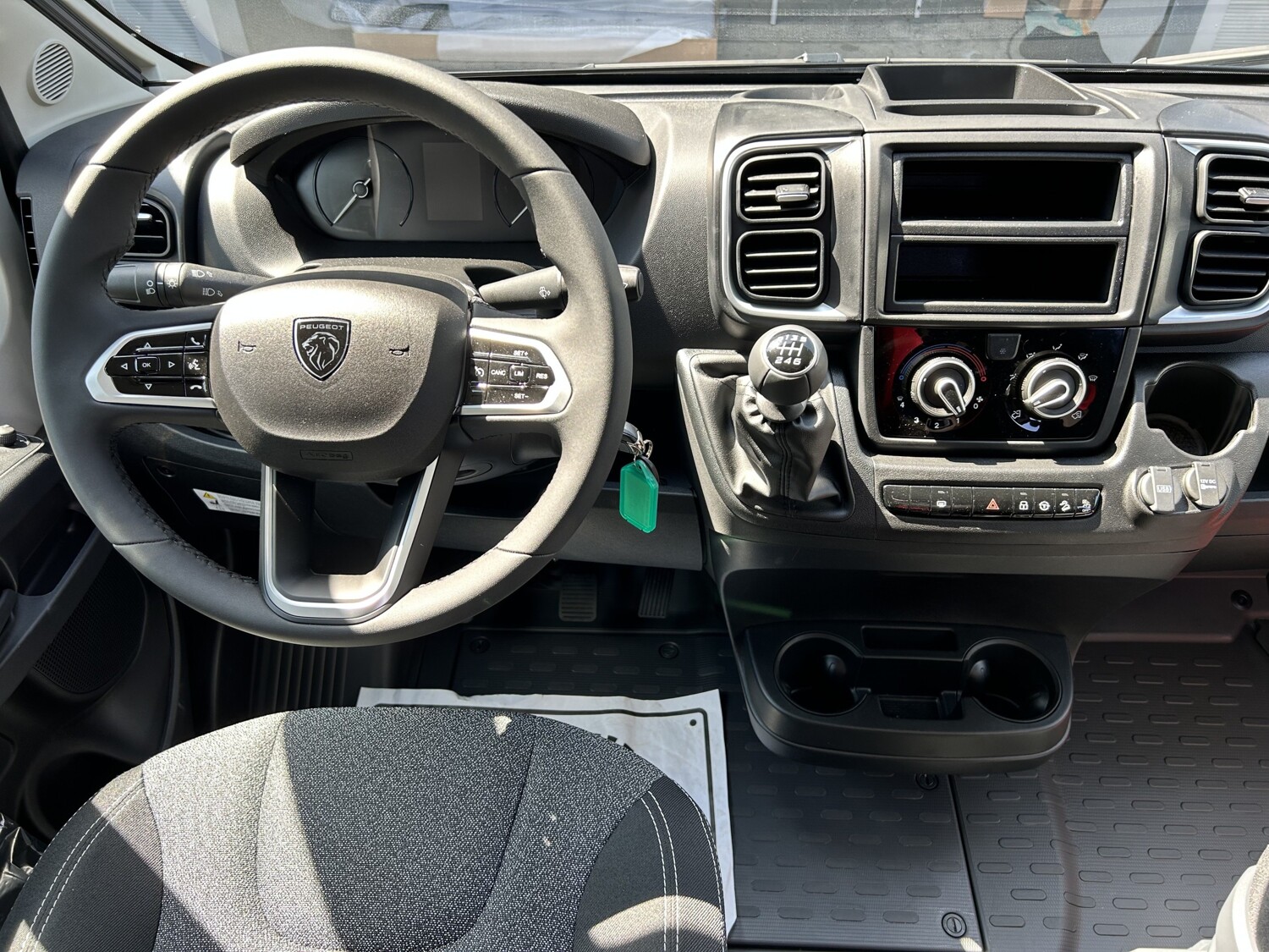 Crosscamp ADVTR 6.0 DF Peugeot - Bild 5 Crosscamp ADVTR 6.0 DF Peugeot - Vorschaubild - Bild 5